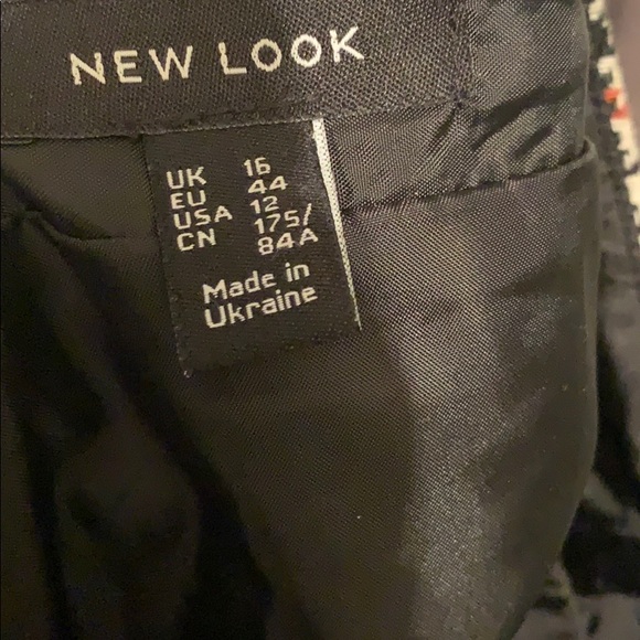 New Look mini skirt - Picture 2 of 3